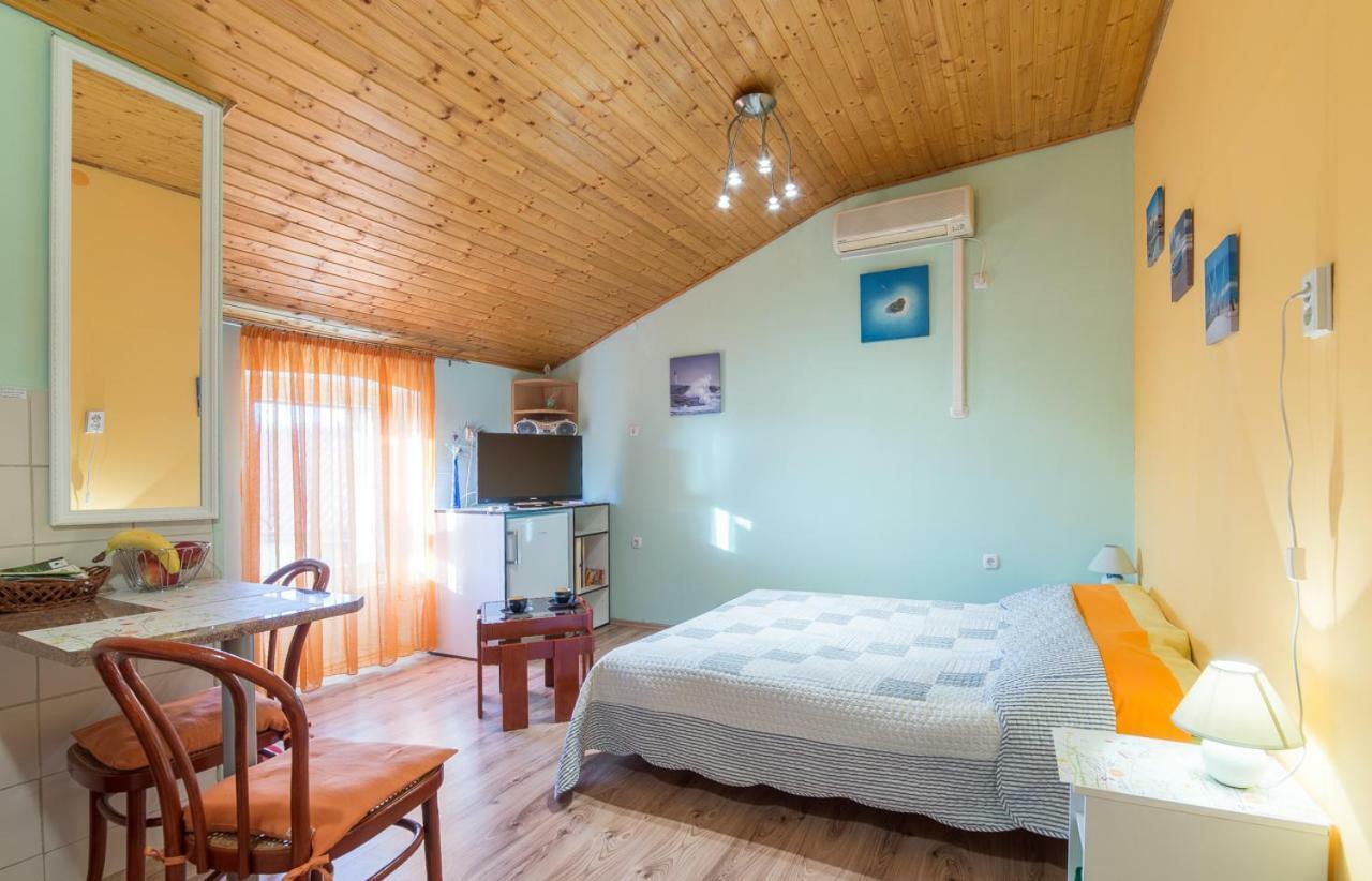 Apartment In Center Pula Zewnętrze zdjęcie